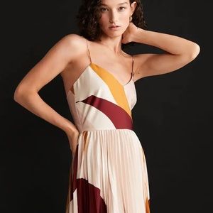 NWT Printed pleated Mango dress, XS